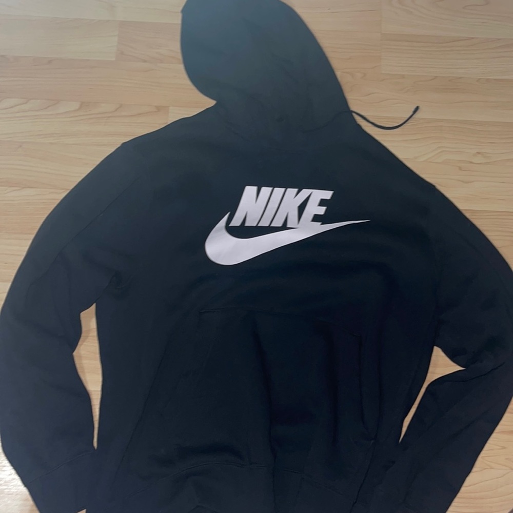 nike hoodie
